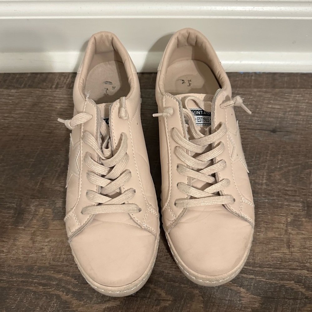 Vintage Havana Sneakers